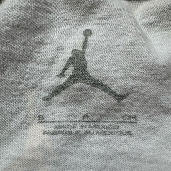 Air Jordan White Short Sleeve T-Shirt Size Small 100% Cotton Big Graphic Logo - Picture 14 of 16